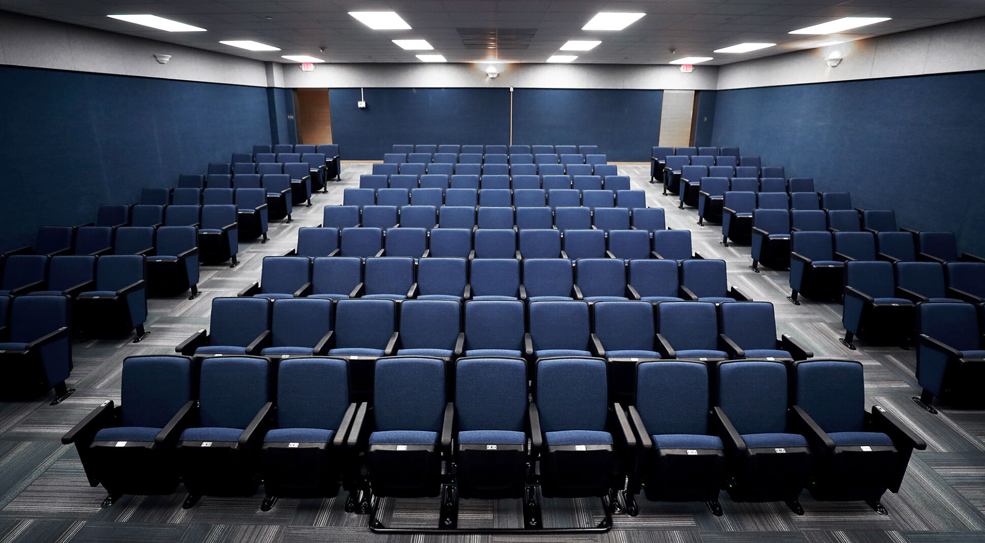 071720_GICCLittleTheaterSeats002_bjs.JPG